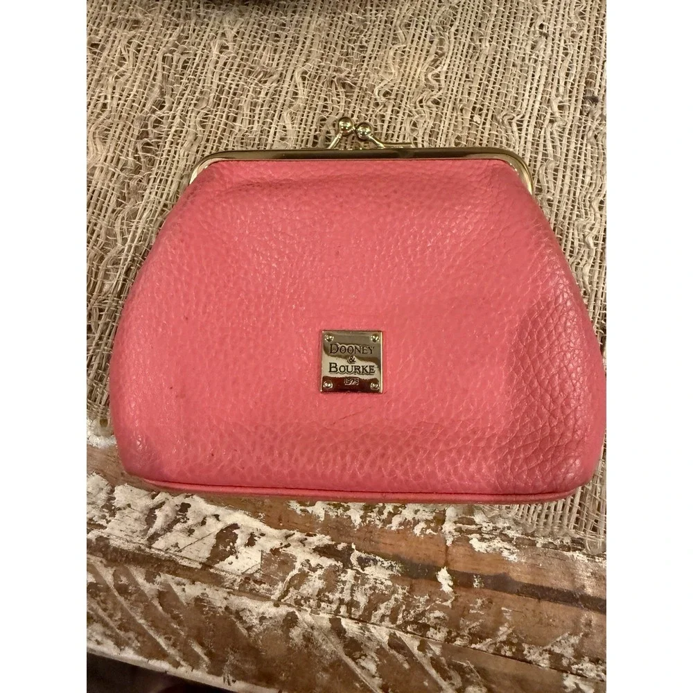 Dooney and‎ Bourke Pebble Leather Large Kisslock Coin Purse Bubblegum Pink